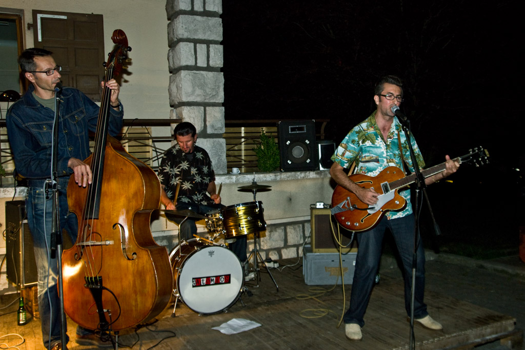 2009-08-15_Atomics-01