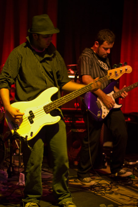 2007-09-25_BillyBullockAndTheBrokenTeeth-01