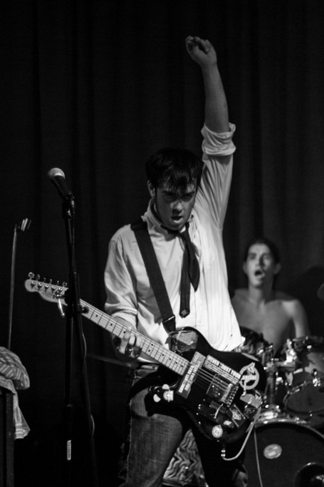 2007-09-25_BillyBullockAndTheBrokenTeeth-10