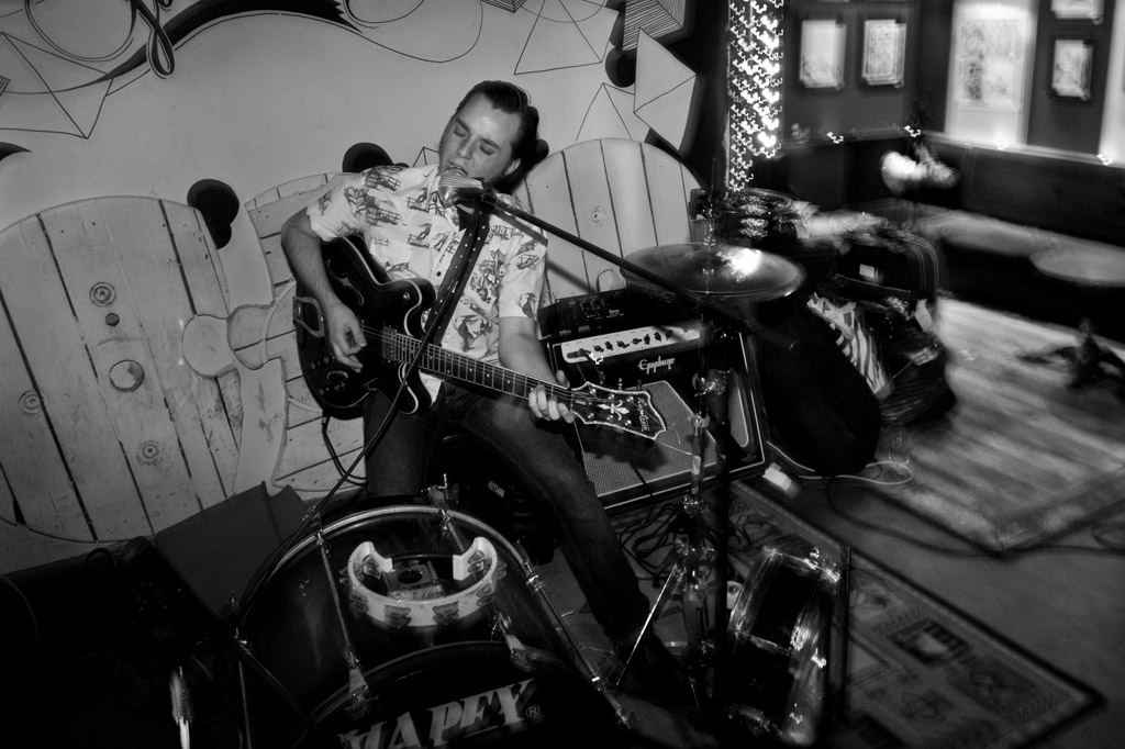 2010-02-25_ChuckViolence-02