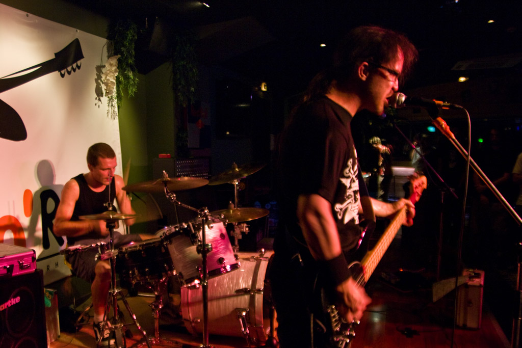2009-06-12_FlyingDonuts-01
