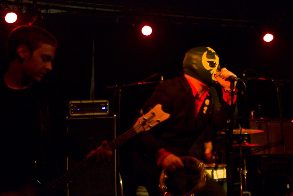 2009-09-26_GarageKid-12