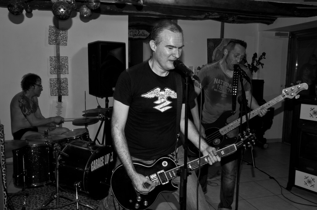 2010-05-28_GarageLopez-11