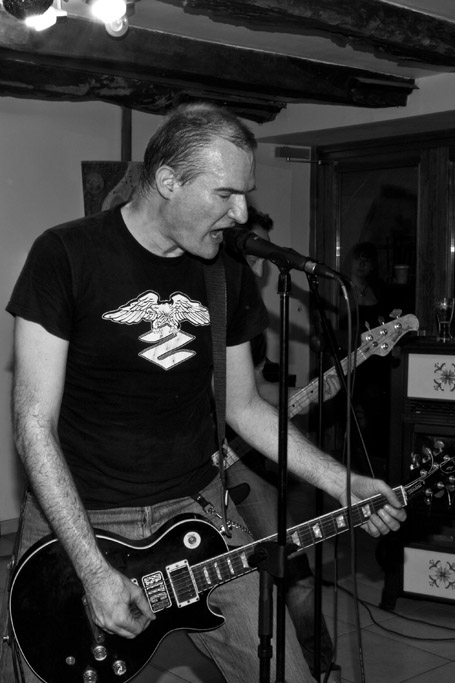 2010-05-28_GarageLopez-13