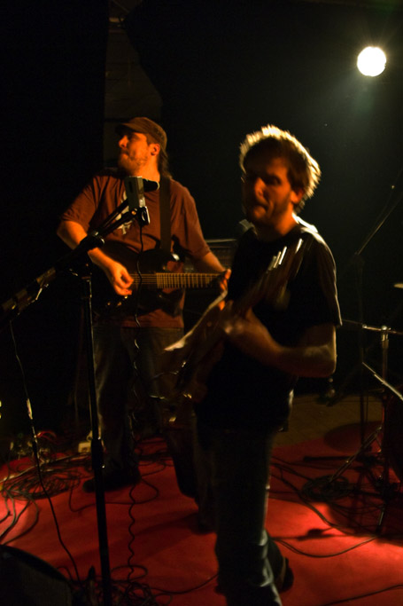 2009-10-10_HumanSide-01