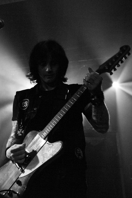 2010-05-01_LordsOfAltamont-08