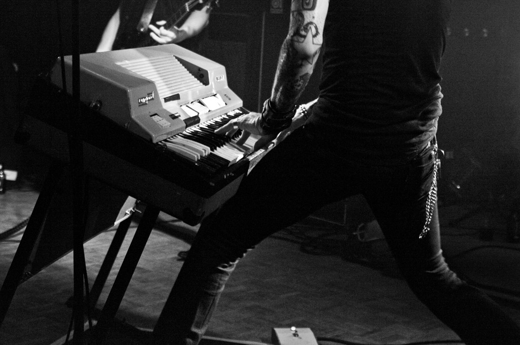 2010-05-01_LordsOfAltamont-13