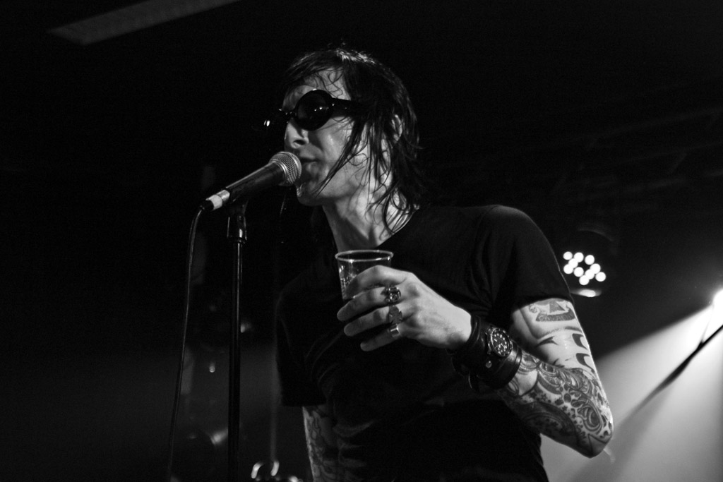 2010-05-01_LordsOfAltamont-27