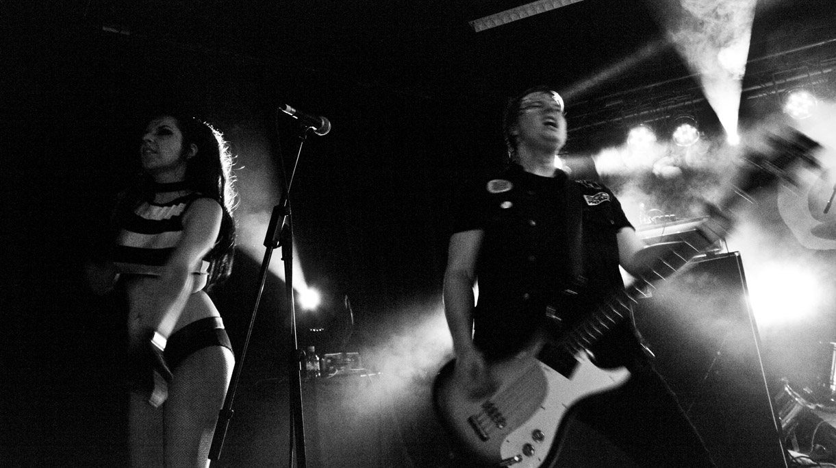 2010-05-01_LordsOfAltamont-40