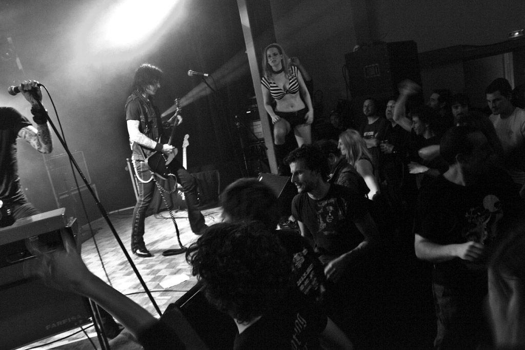2010-05-01_LordsOfAltamont-43