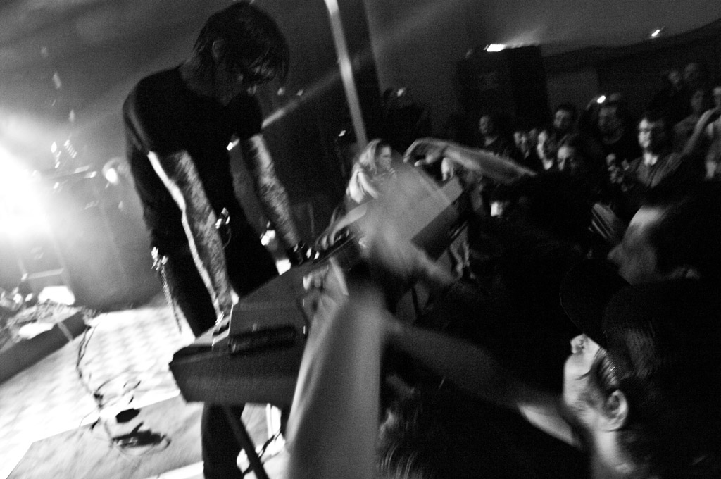 2010-05-01_LordsOfAltamont-48