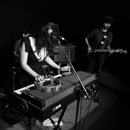 2010-11-10_TwoBitDezperados-14