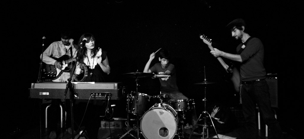 2010-11-10_TwoBitDezperados-18